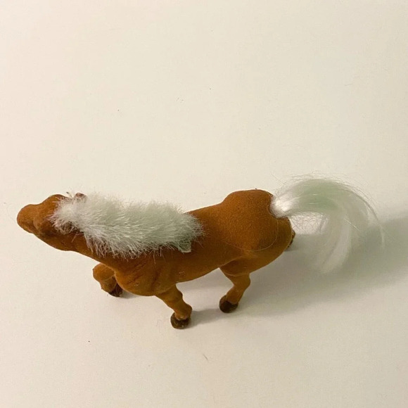 Vintage Flocked Horse Figure 4 Inch Tall Unmarked Toy - Picture 11 of 14